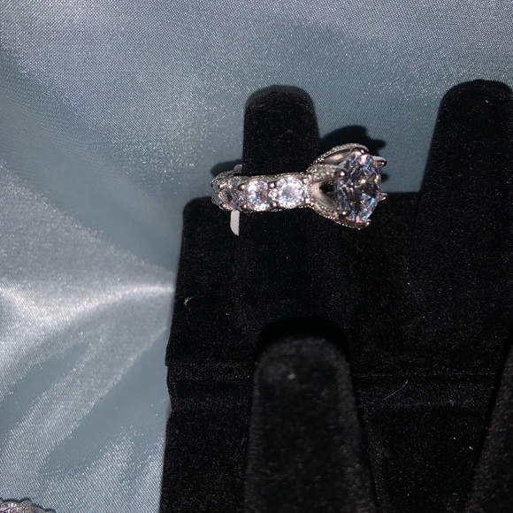 ring !😍 - Picture 4 of 4